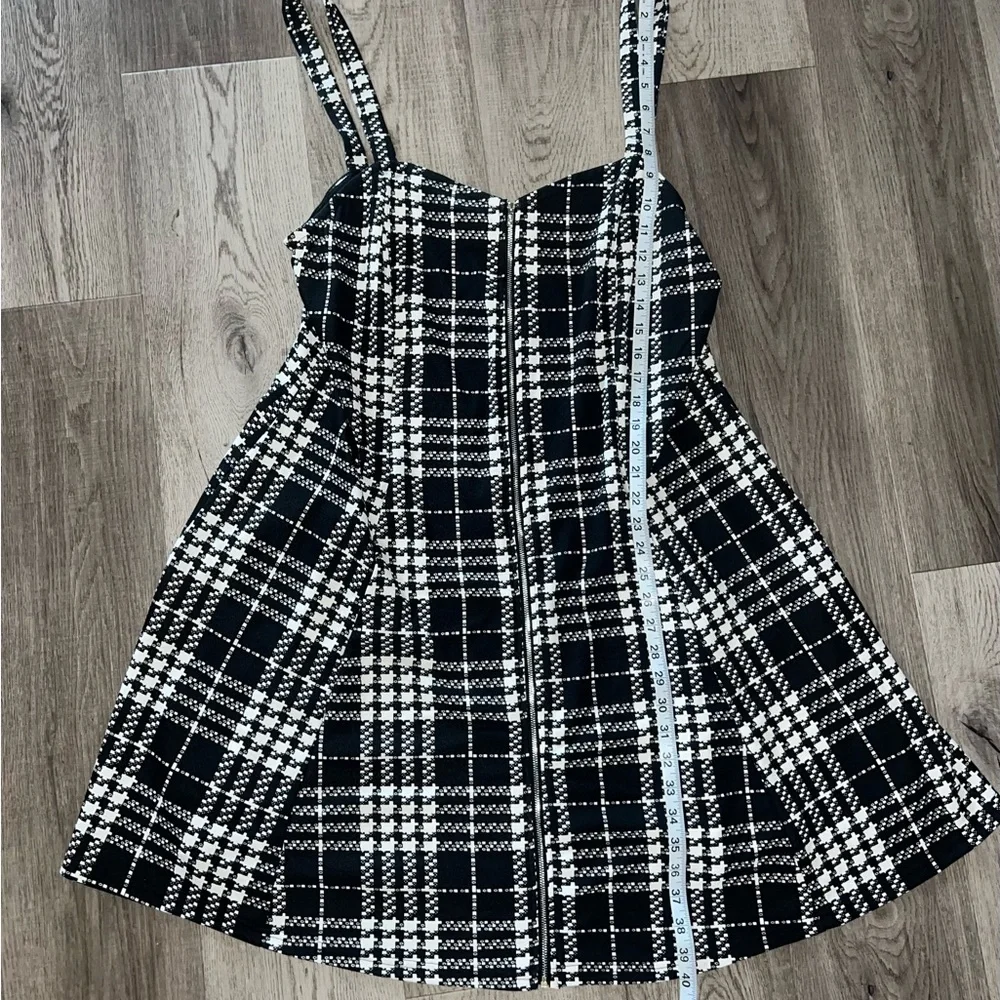 NWOT SHEIN Curve Black and White Plaid Women's Dress 3X - Picture 6 of 8